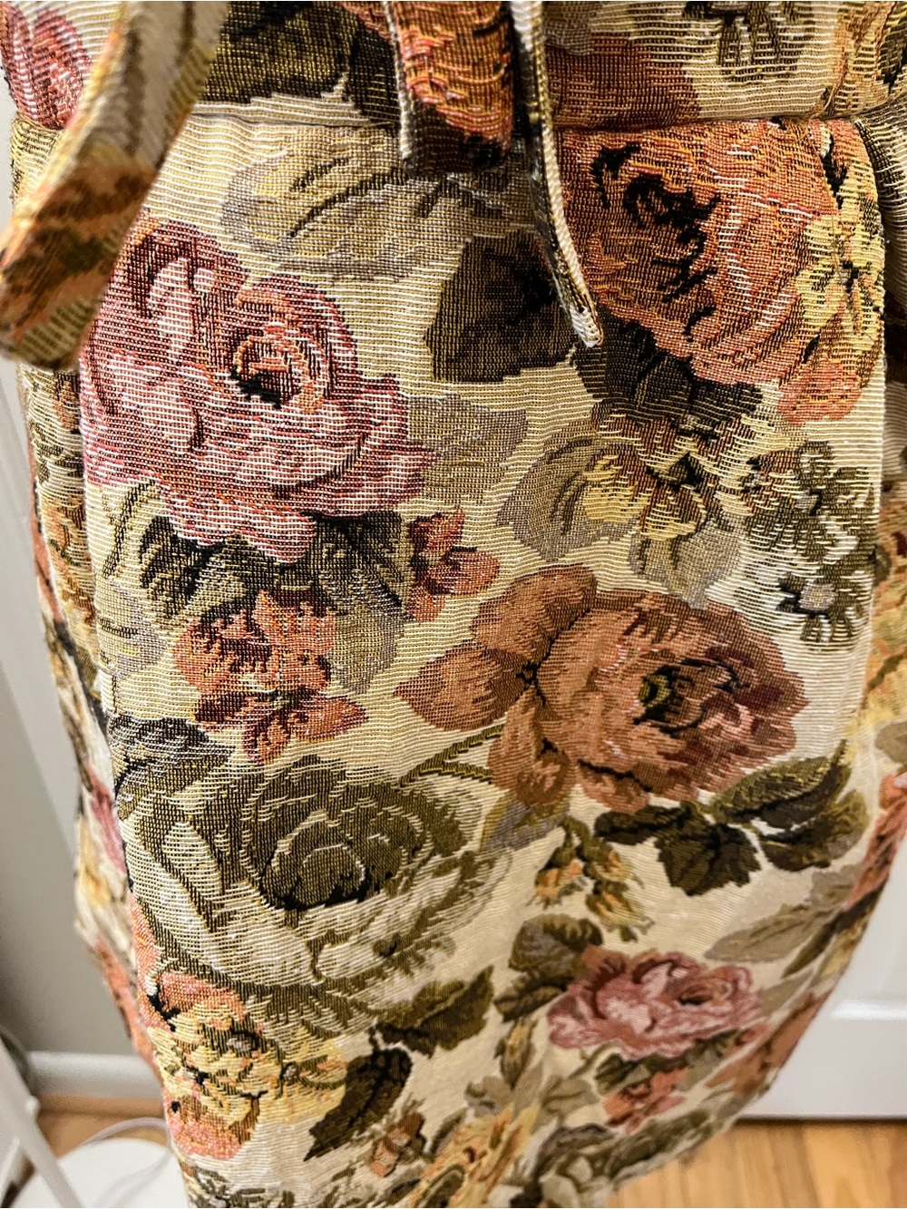 Jacquie Floral Tapestry Dress in Pink, Gold and Cream Sz S EUC - Picture 4 of 8